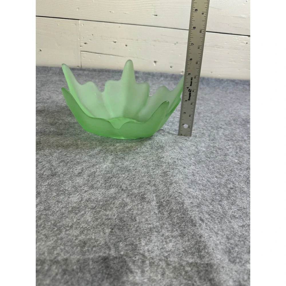 Vintage Frosted Green Satin Glass Leaf Bowl Lotus Style Decorative Dish 7 Inch